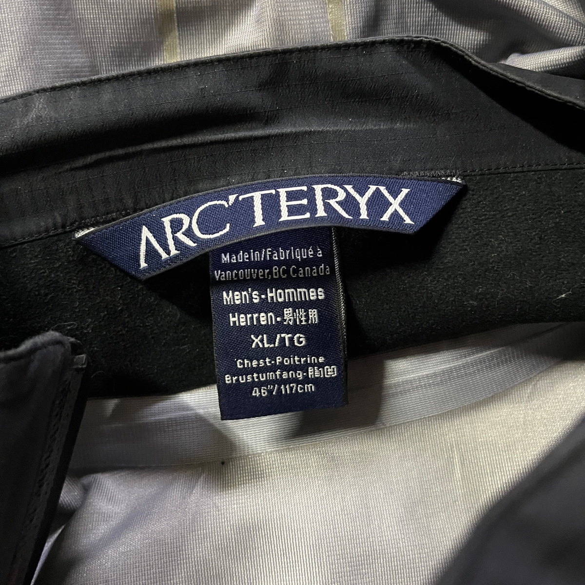 Arc'teryx Made in Canada Gore-Tex Jacket (XL)