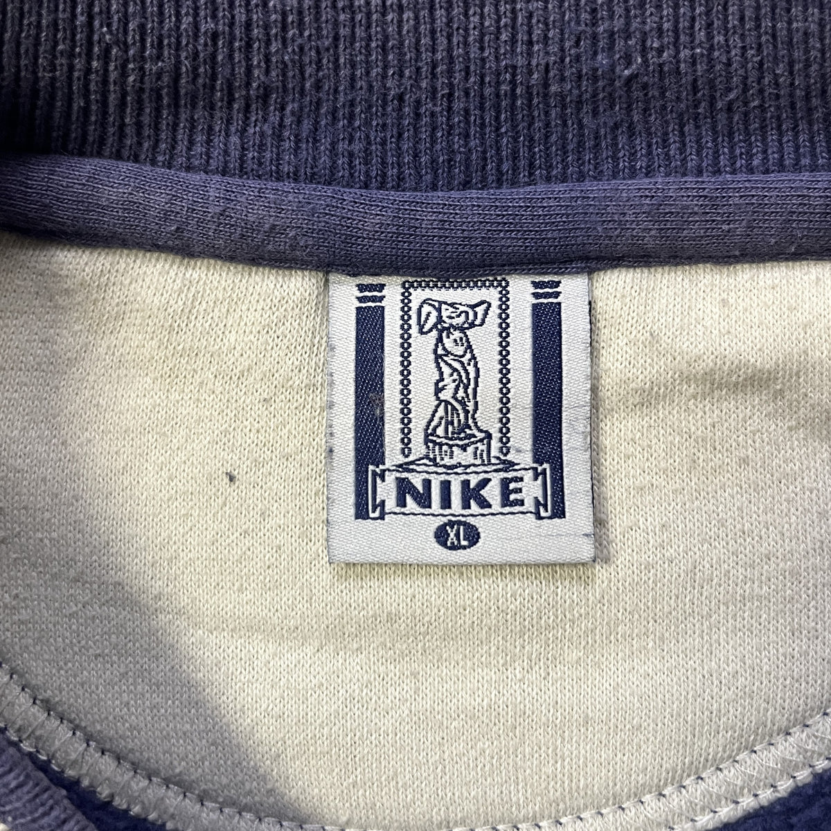 Nike Vintage Sweatshirt (XL)