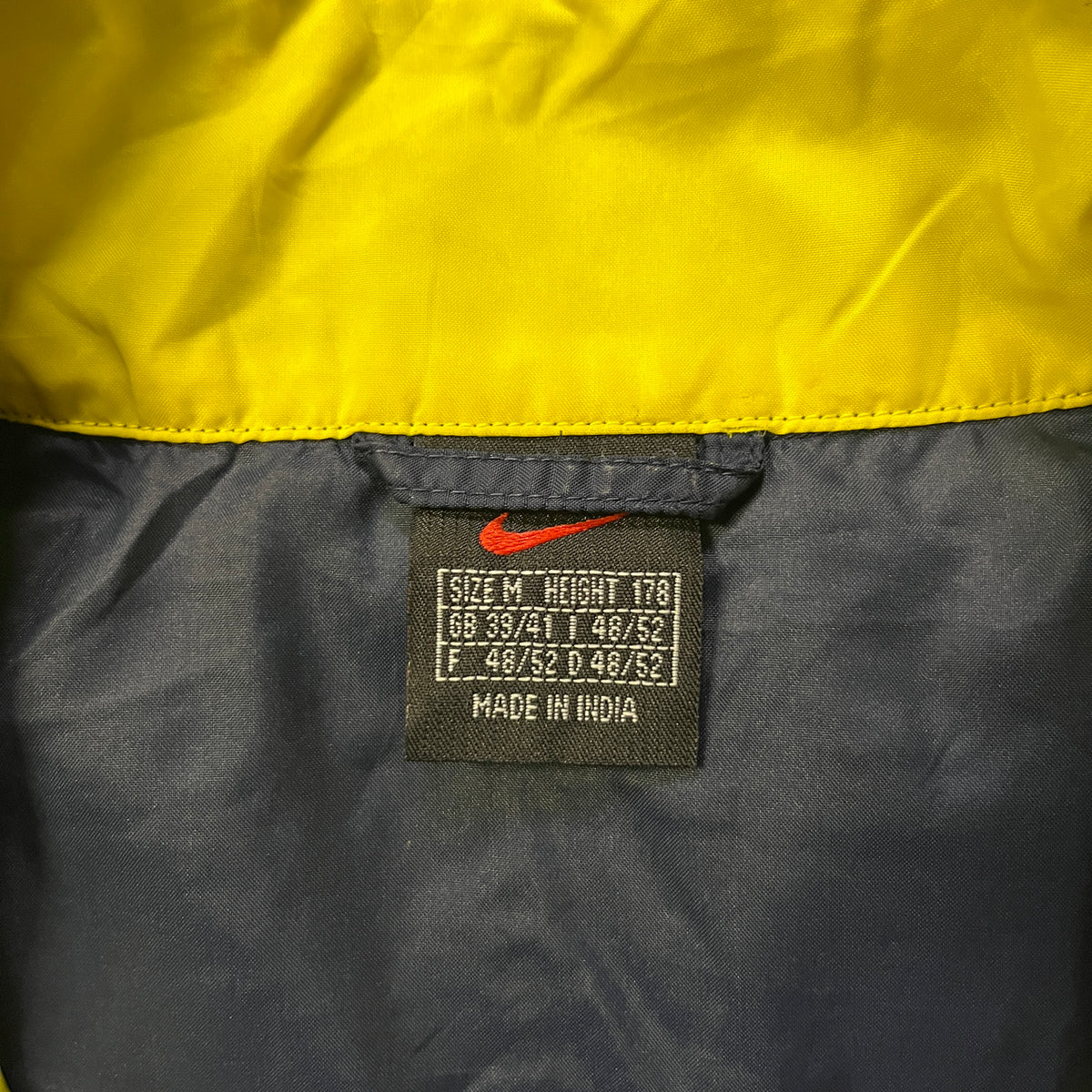 SurvĂȘtement Nike vintage (M)