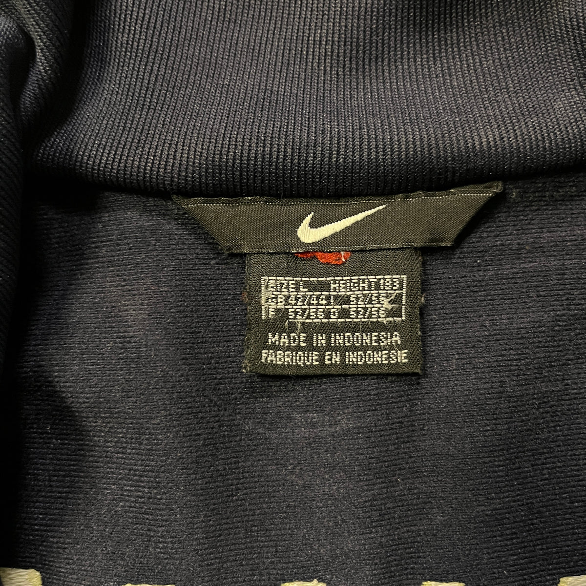 Vintage Nike Zip-Up / Back Design Jacket (L)