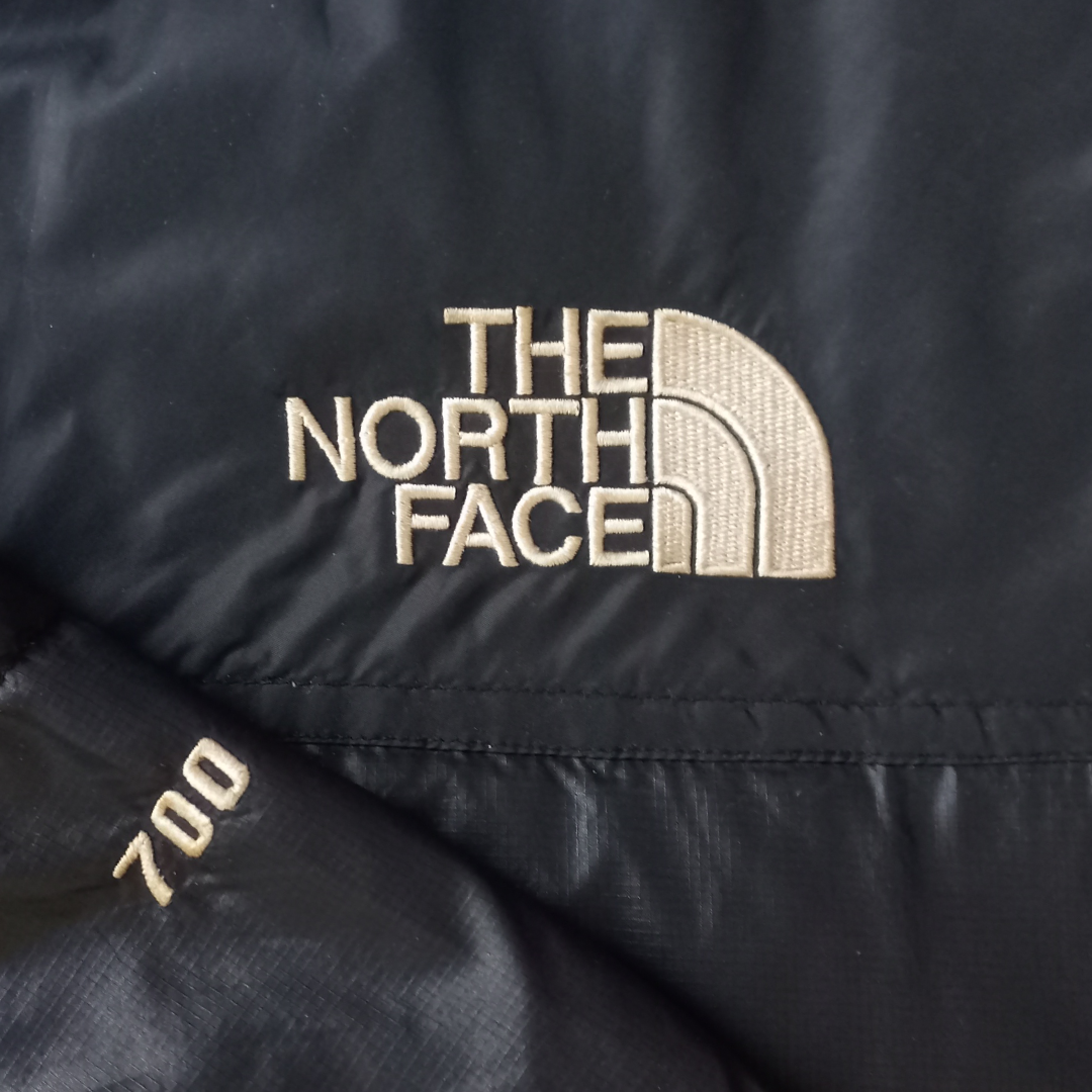 Vintage TNF Nuptse 700 Daunenjacke (L)
