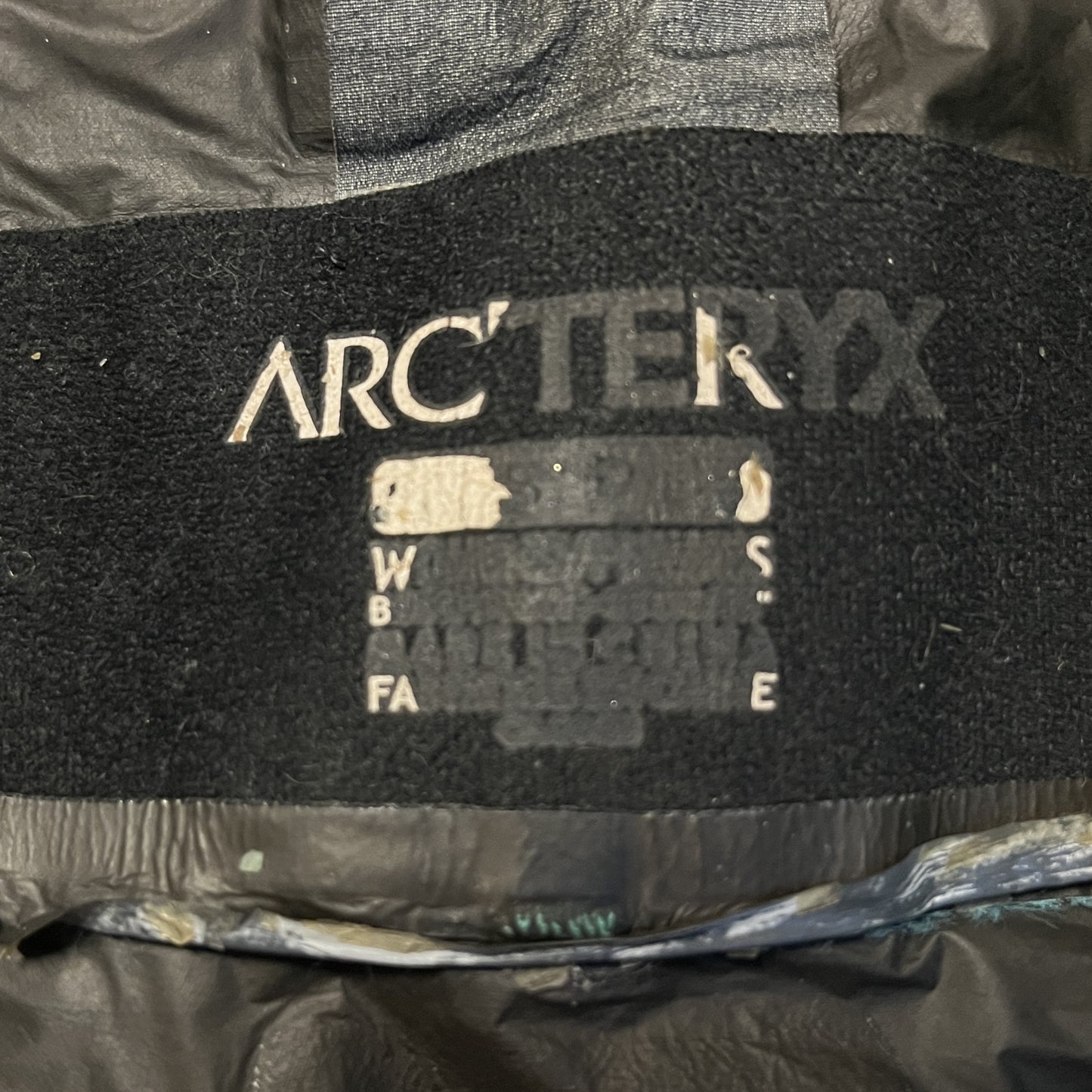 Vintage Arc'teryx Gore-Tex Jacke (S)