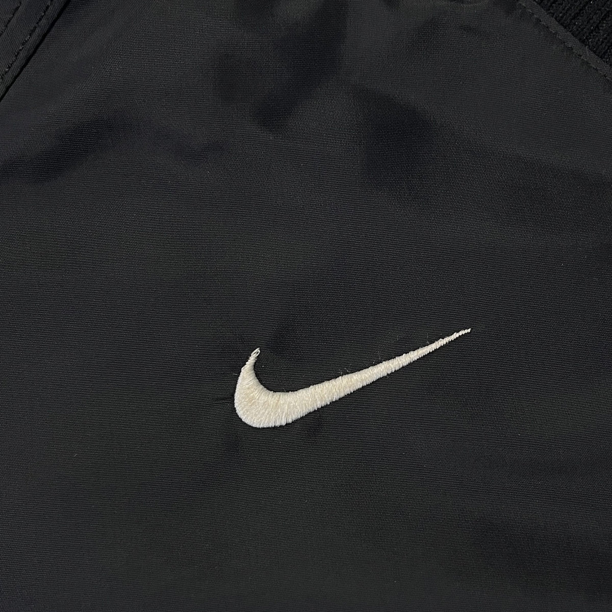 Veste de survêtement vintage Nike (Taille L)