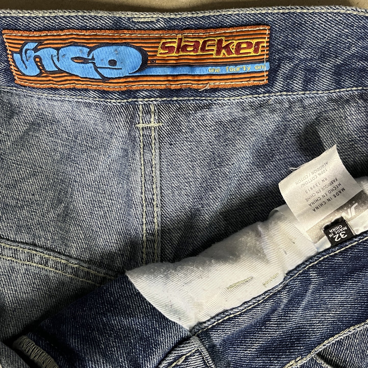 RARE Vintage JNCO Jeans Slacker (32US)