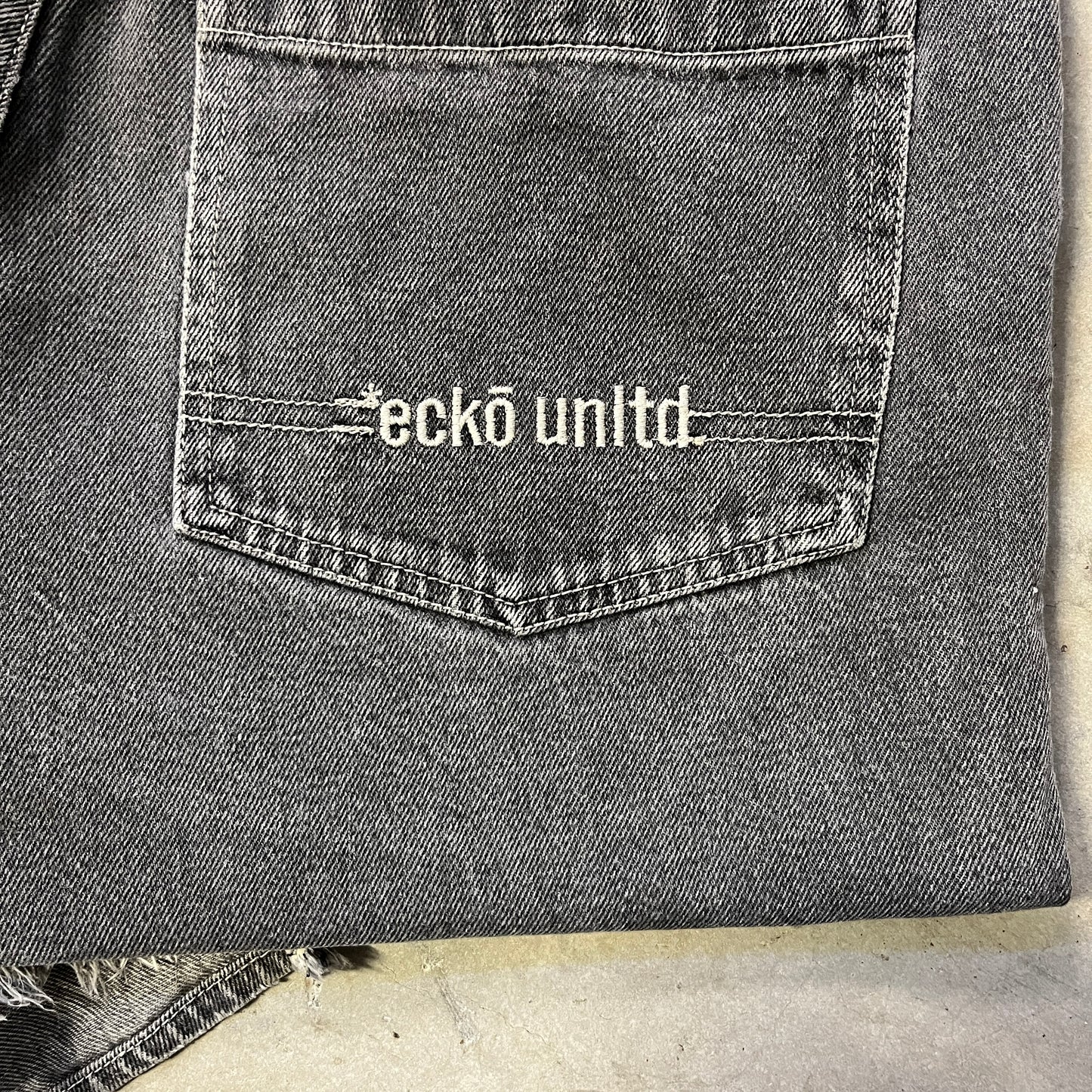 Vintage Ecko Unltd Jeans (32US)