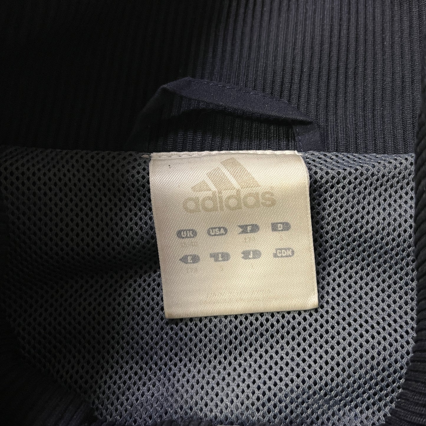 Vintage Adidas Trackjacket / Back Design (L)