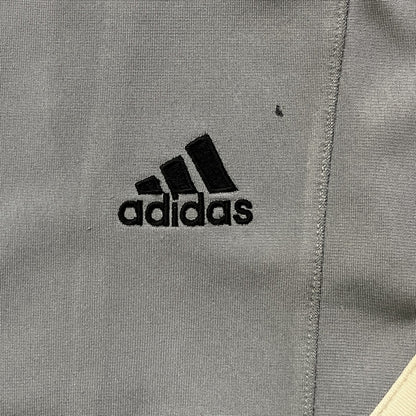 Vintage Adidas Jacke mit Reißverschluss / Rückendesign (S)