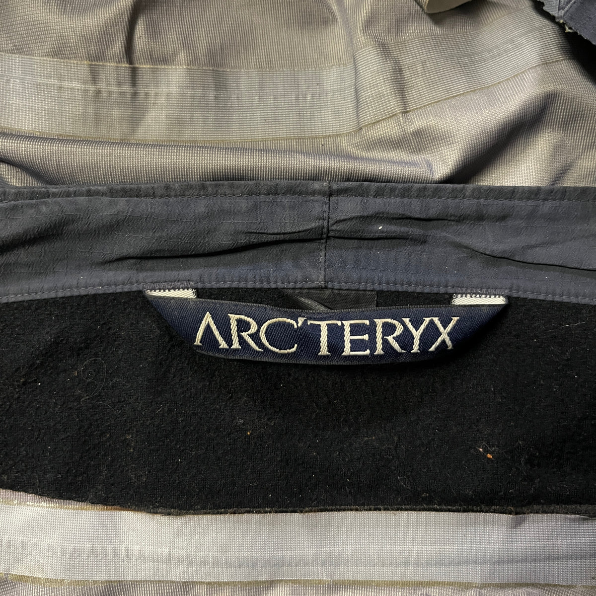 Arc'teryx Gore-Tex Jacket (L)
