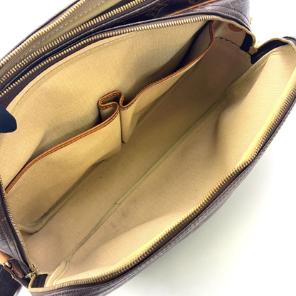 Louis Vuitton Reporter GM Shoulder Bag