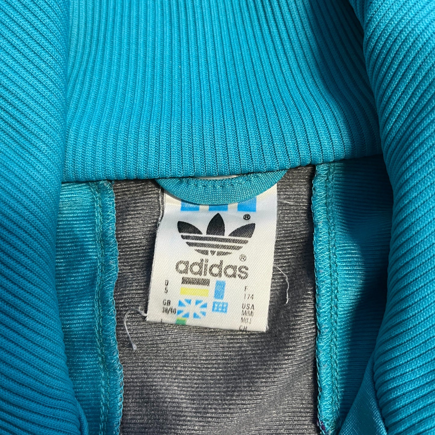 Vintage Adidas Jacke mit Reißverschluss (M)
